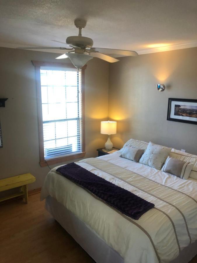 Dry Creek Bed & Breakfast Fredericksburg Bagian luar foto
