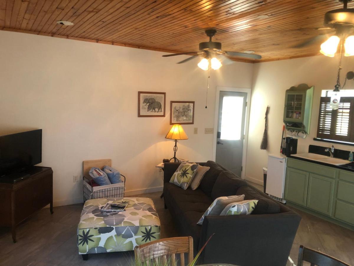 Dry Creek Bed & Breakfast Fredericksburg Bagian luar foto
